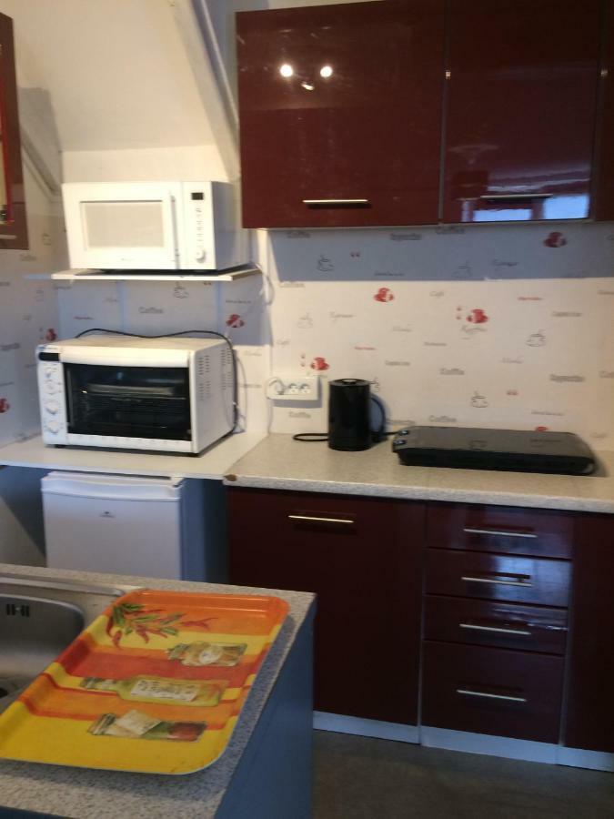 Appartement 895 Alexis Jaubert à Saint-Pantaléon-de-Larche Extérieur photo
